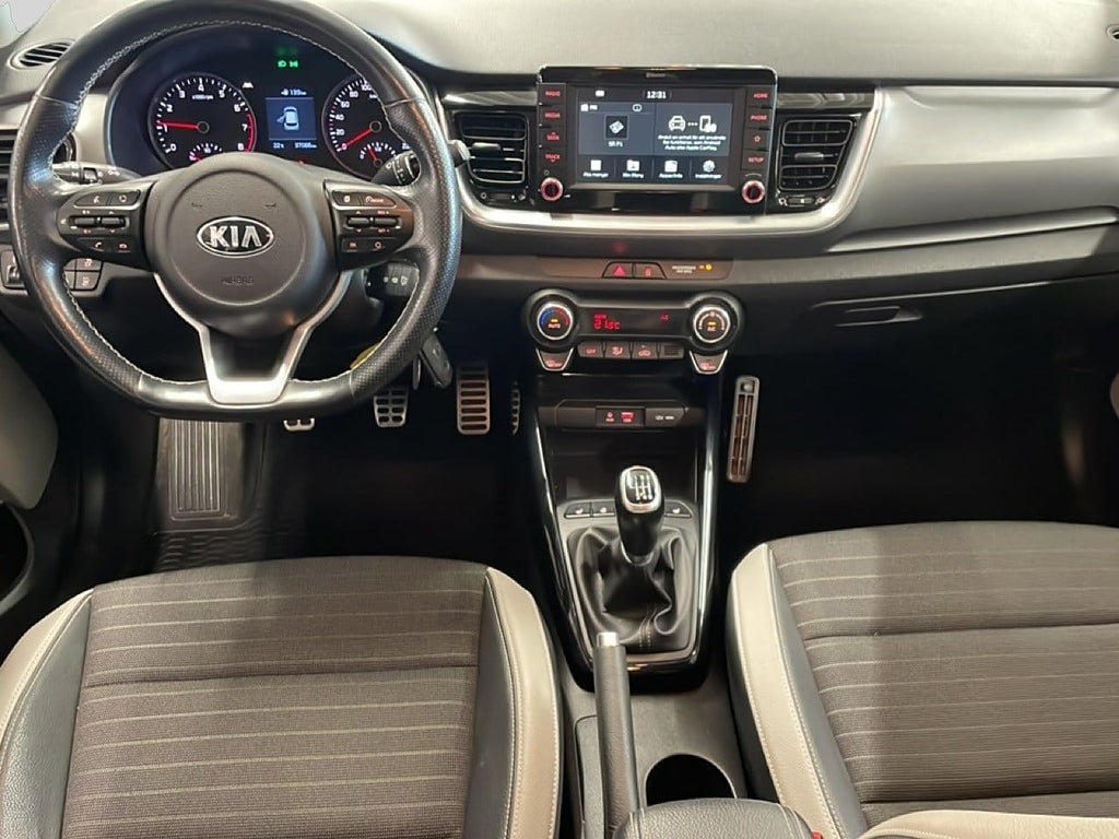 Vehicle Image 7