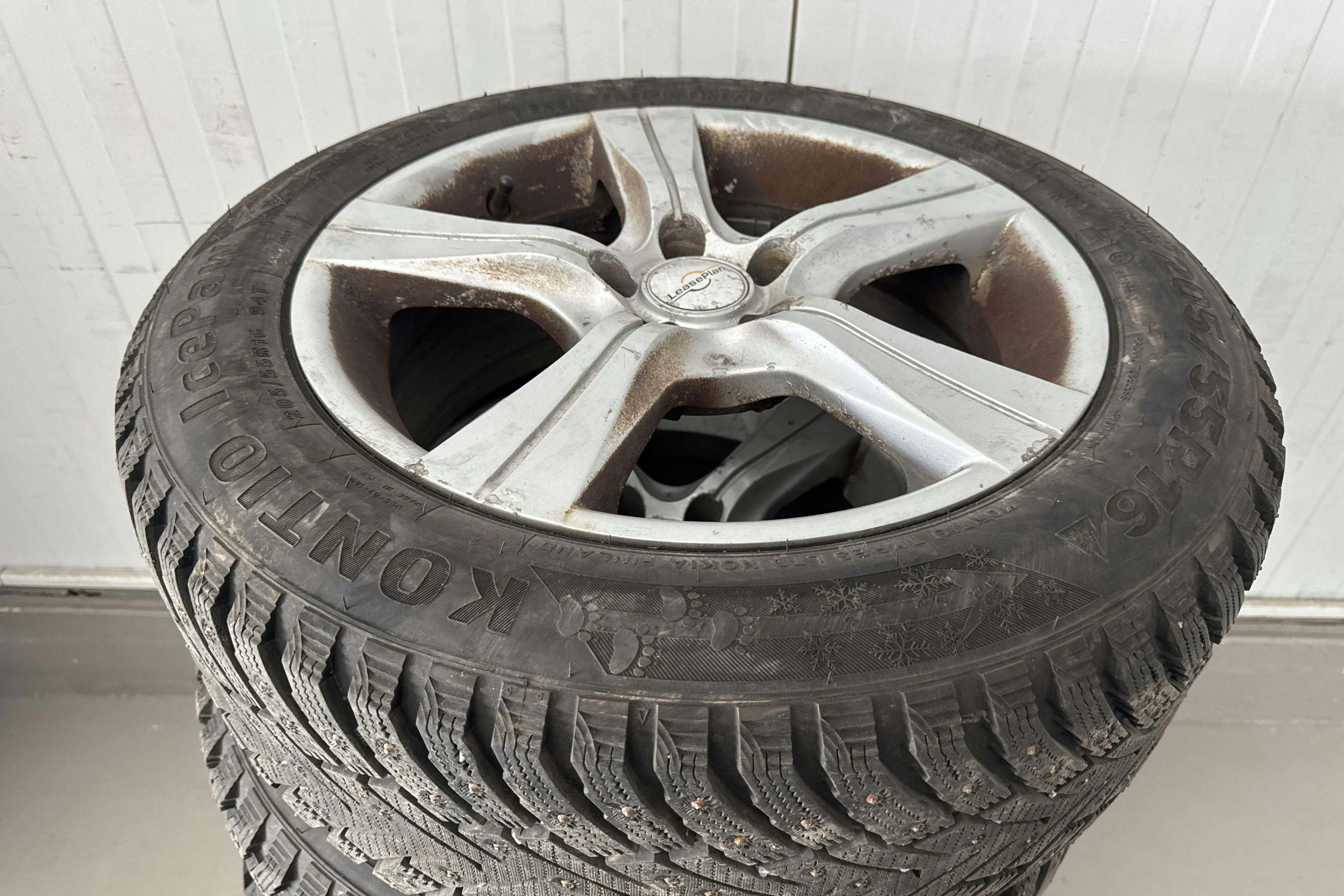 Vehicle Image 14