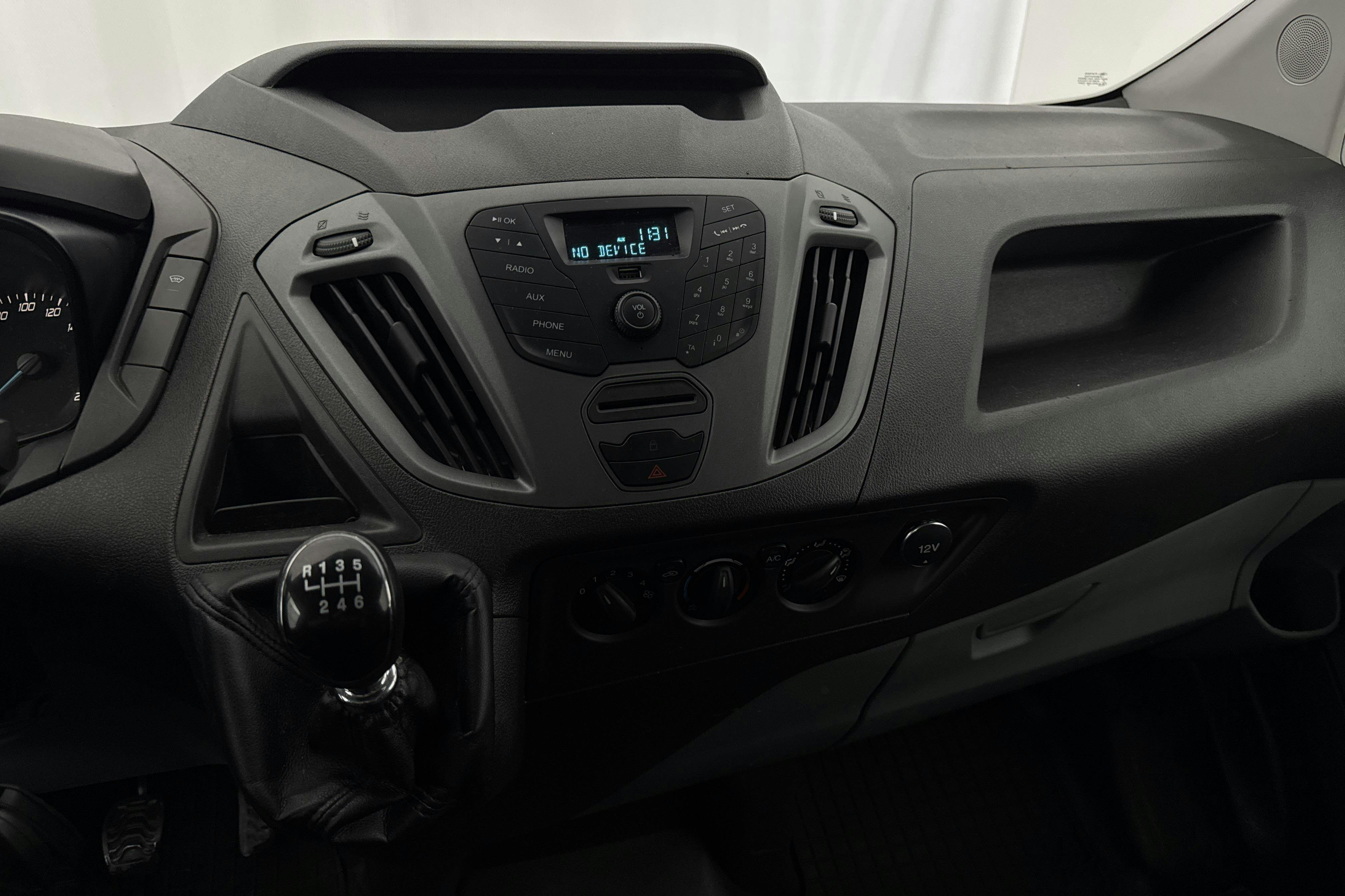 Vehicle Image 13
