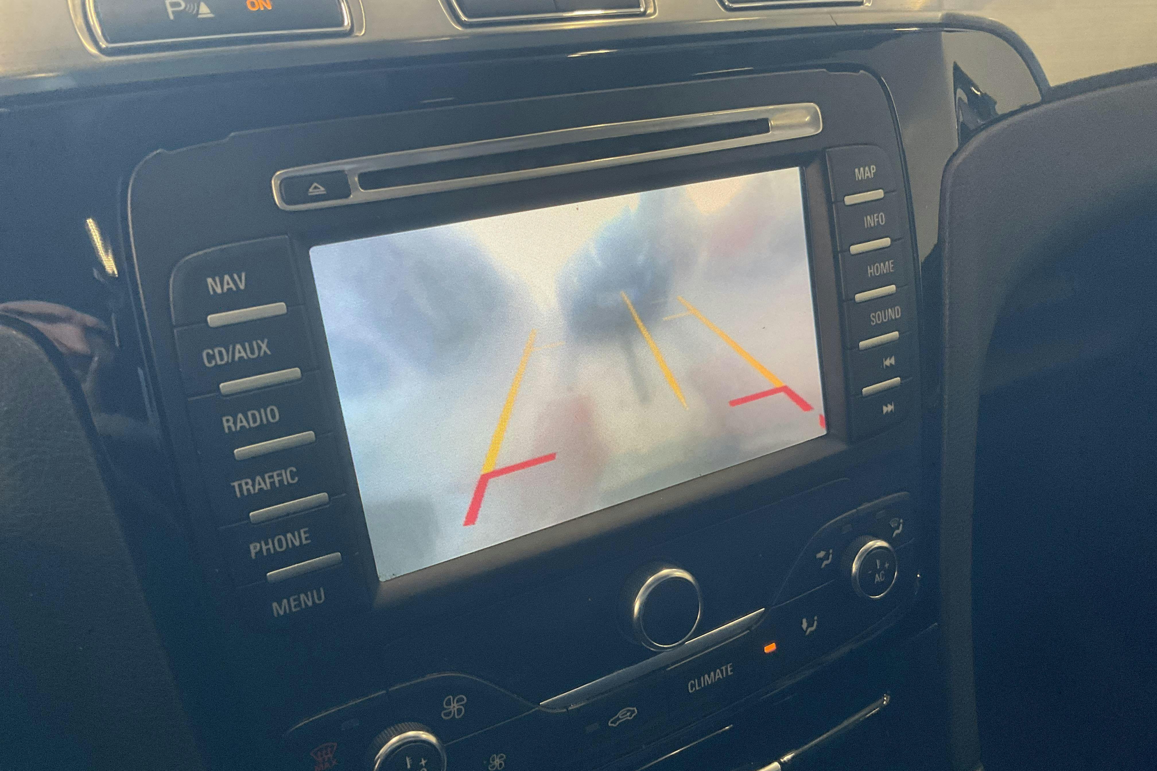 Vehicle Image 14