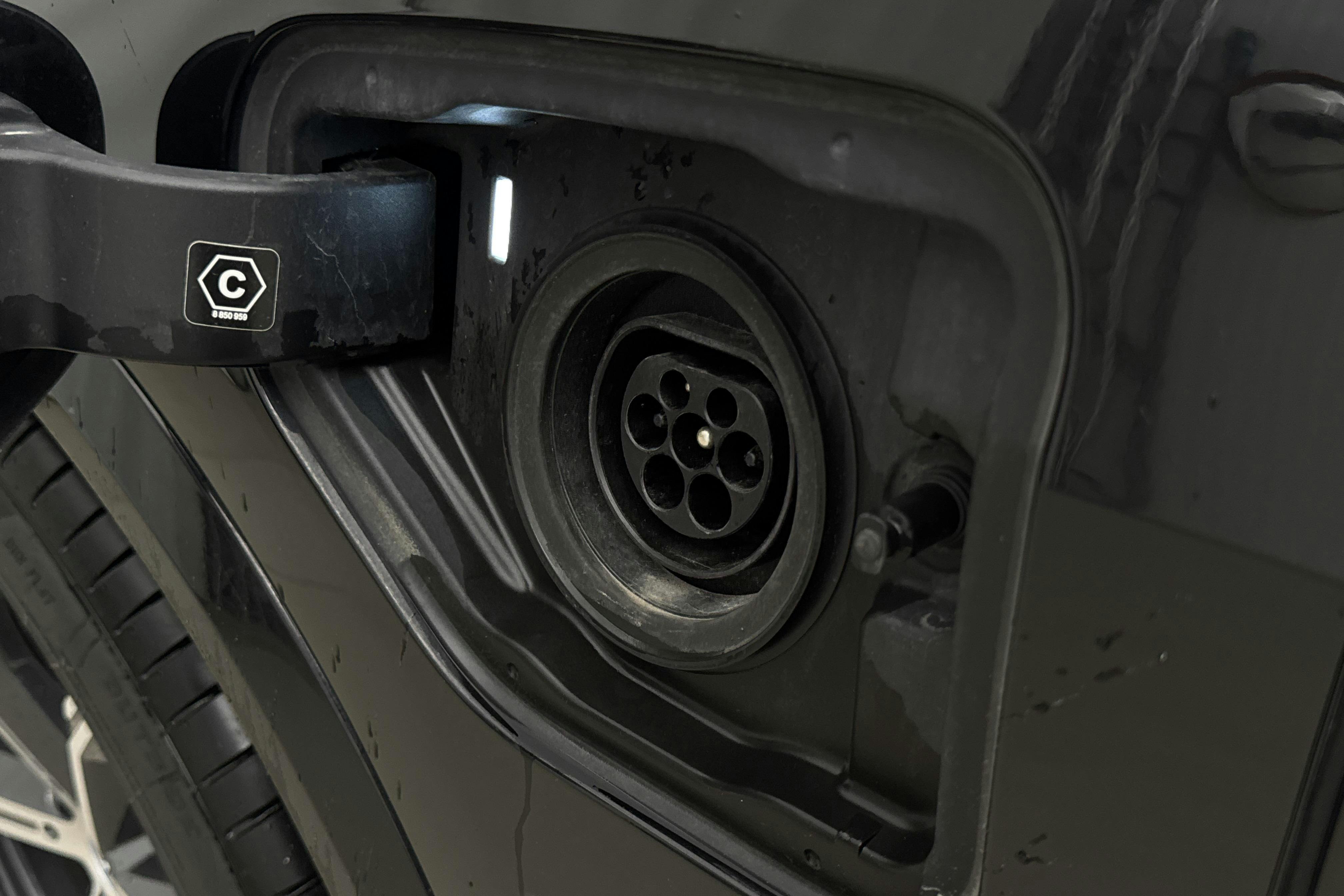 Vehicle Image 23