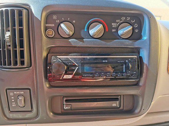 Vehicle Image 29