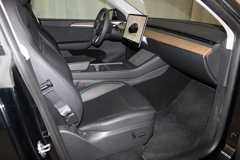 Vehicle Image 21