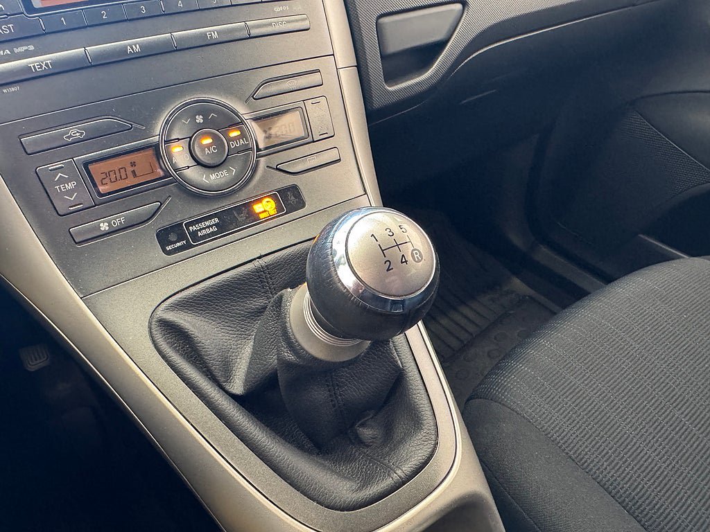 Vehicle Image 22