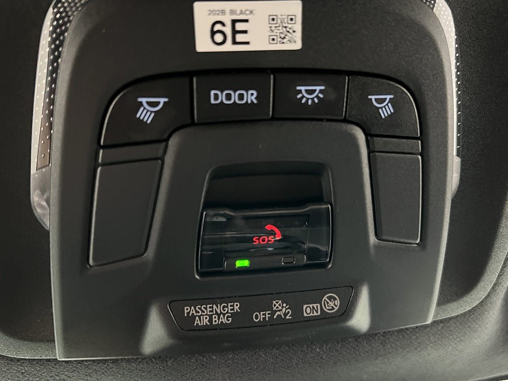 Vehicle Image 25