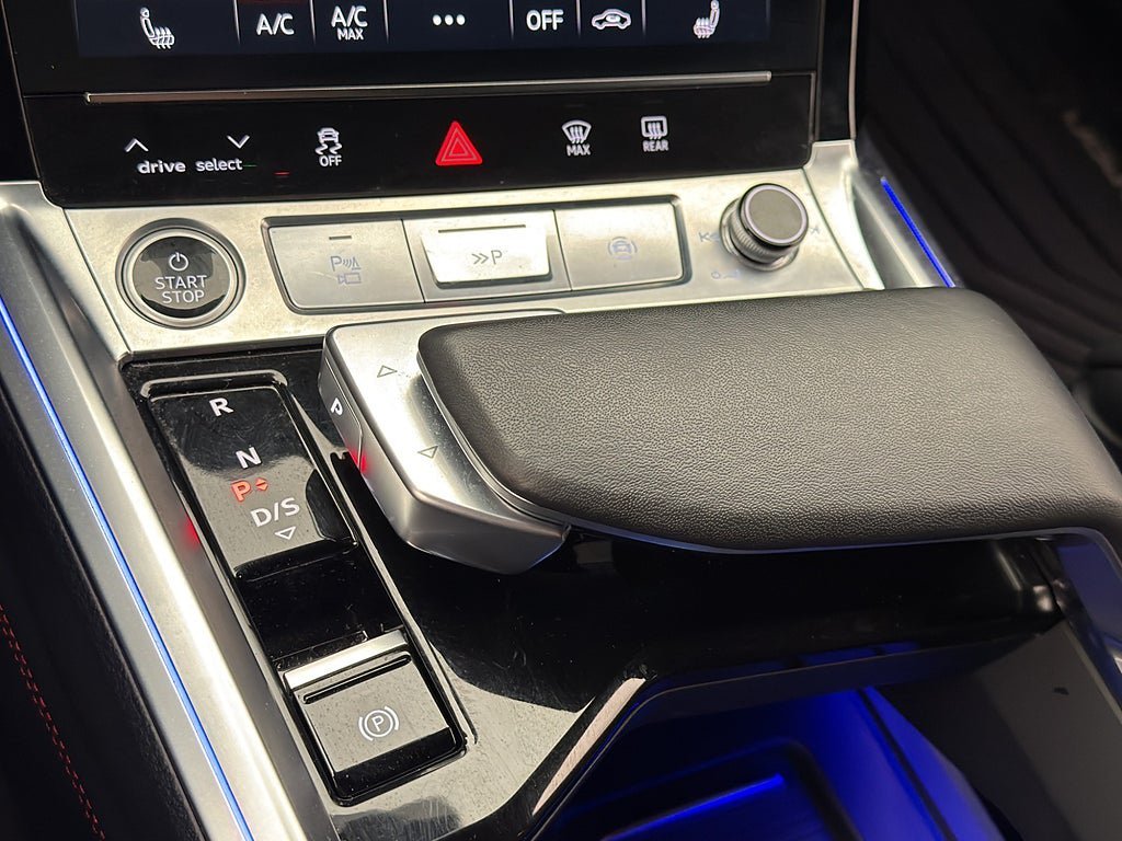 Vehicle Image 27
