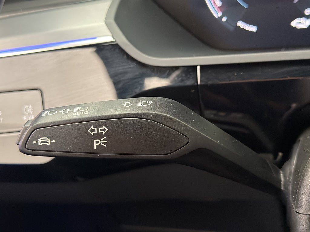 Vehicle Image 29