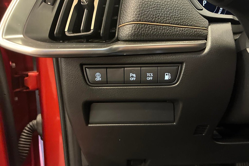 Vehicle Image 24