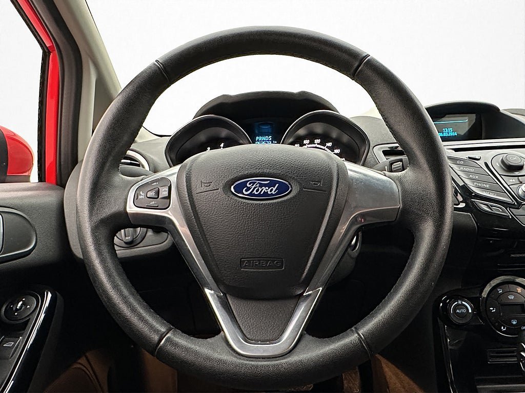 Vehicle Image 12