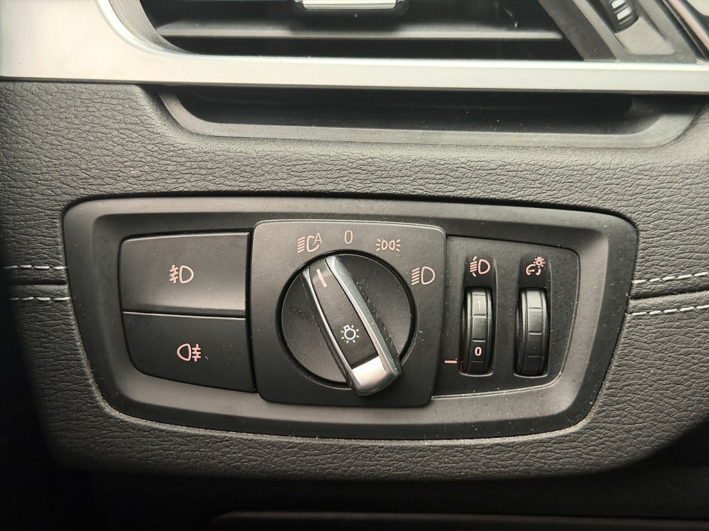 Vehicle Image 28