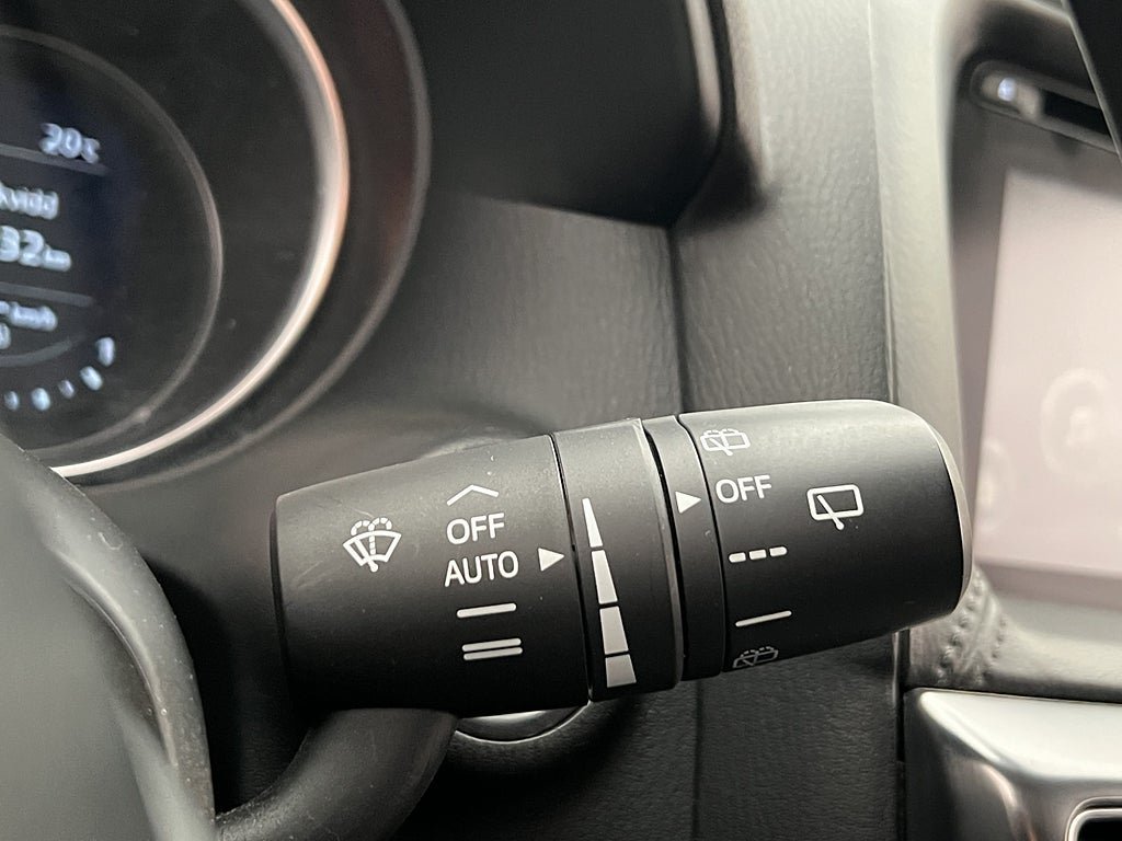 Vehicle Image 28
