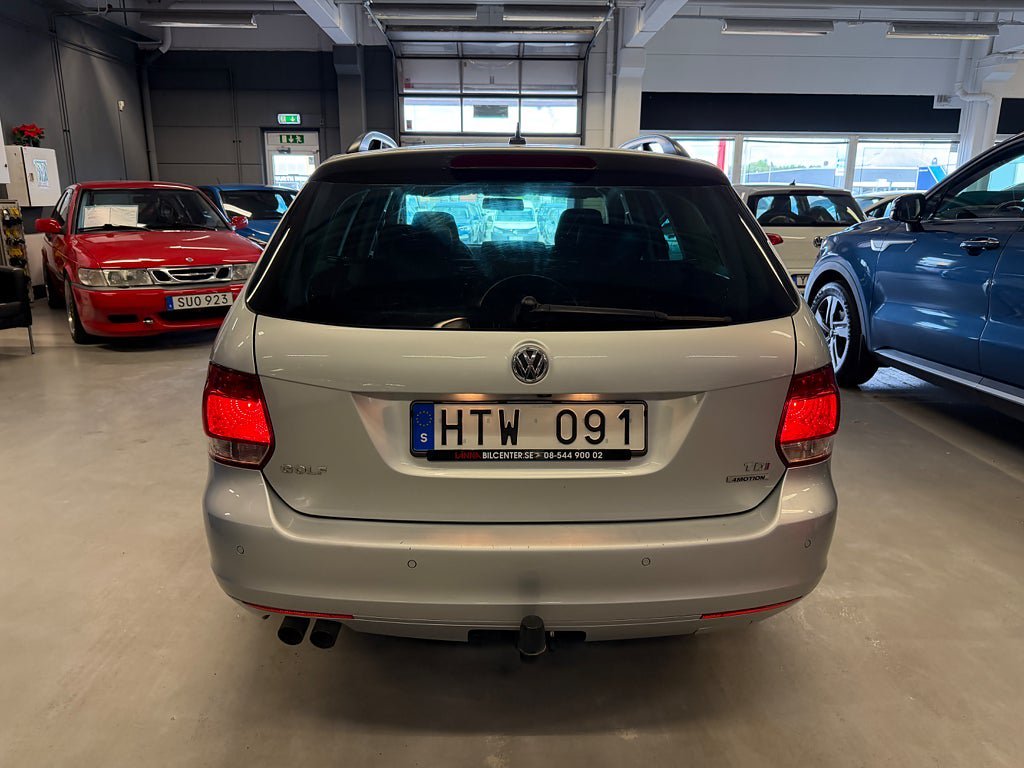 Vehicle Image 6