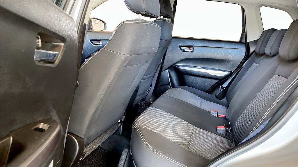 Vehicle Image 11