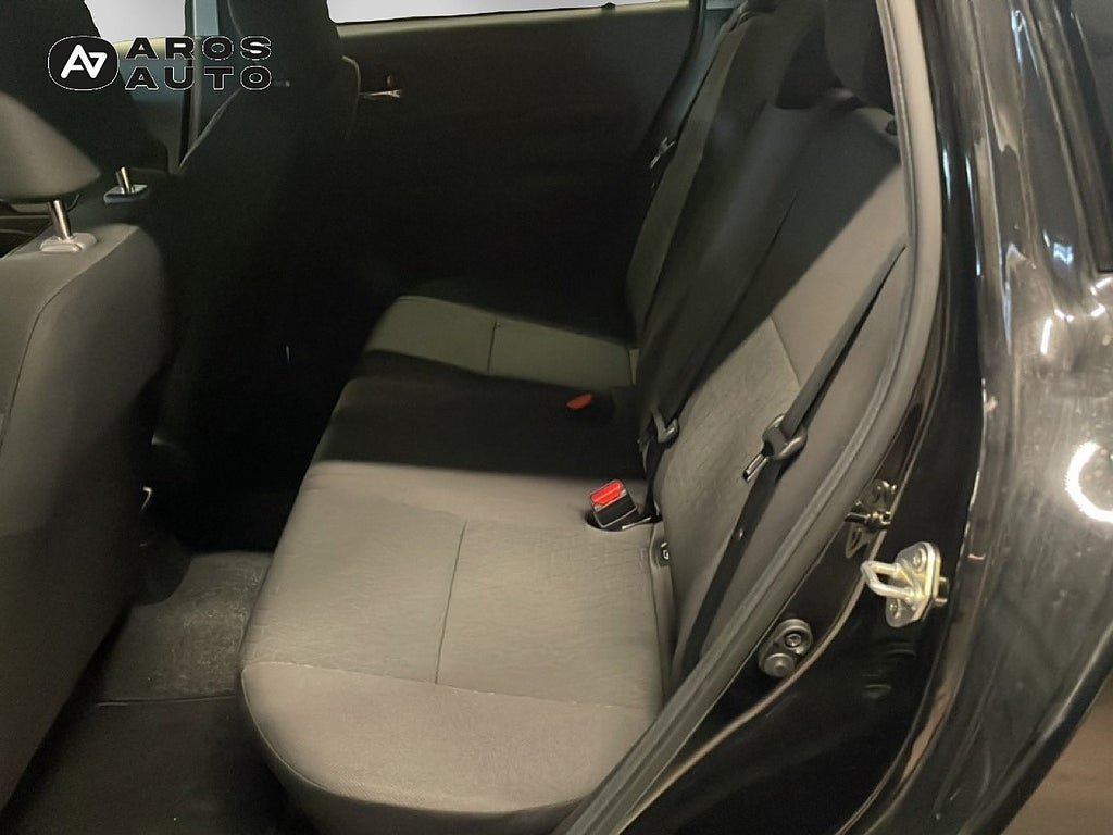 Vehicle Image 9