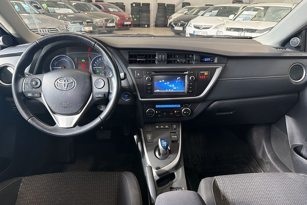 Vehicle Image 11