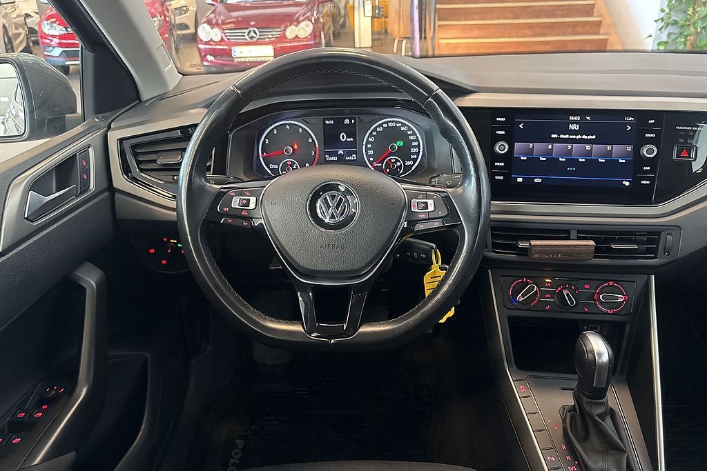 Vehicle Image 19