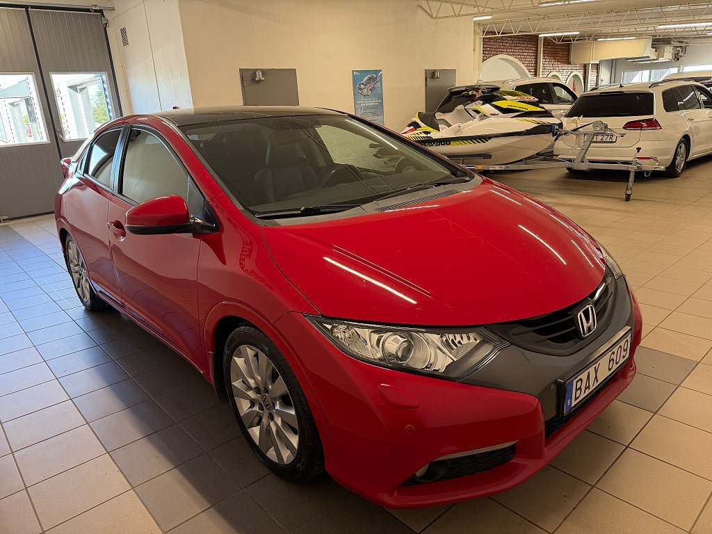 Vehicle Image 5