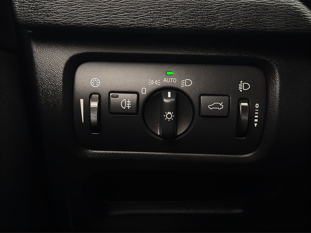 Vehicle Image 27