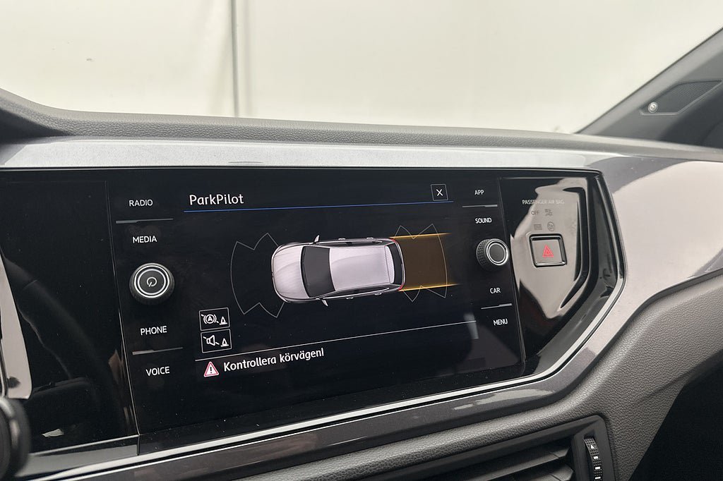 Vehicle Image 19