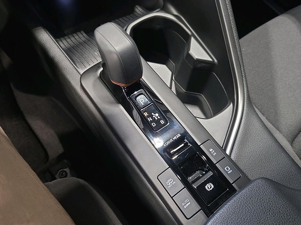 Vehicle Image 36