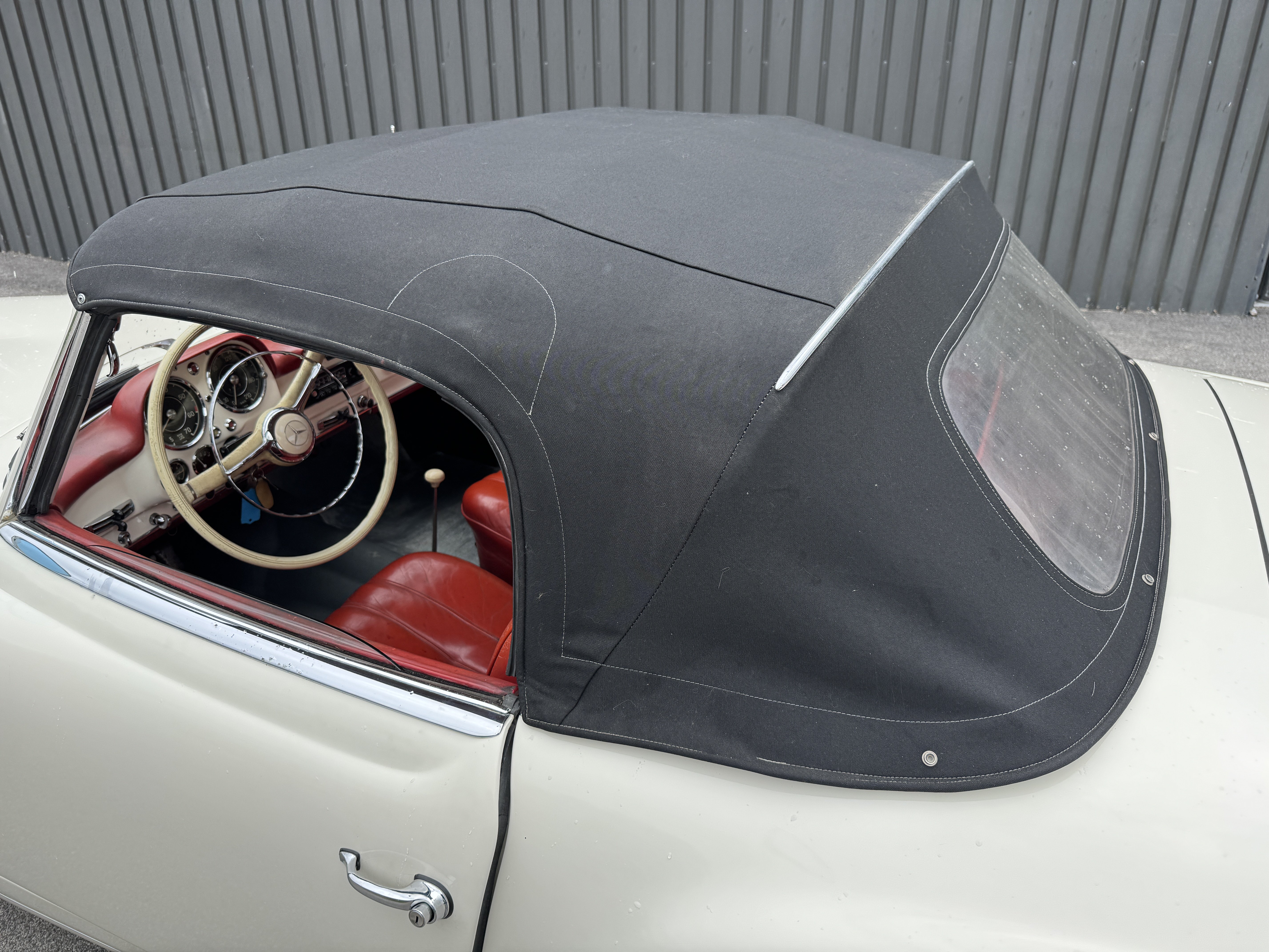 Vehicle Image 30