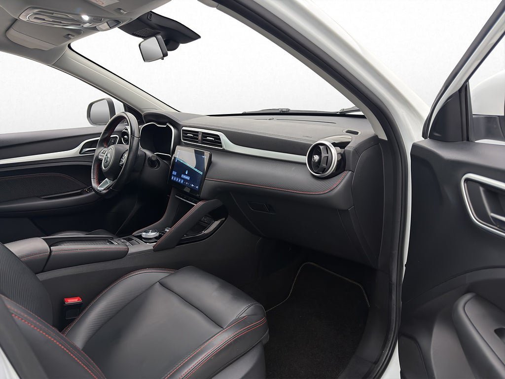 Vehicle Image 18