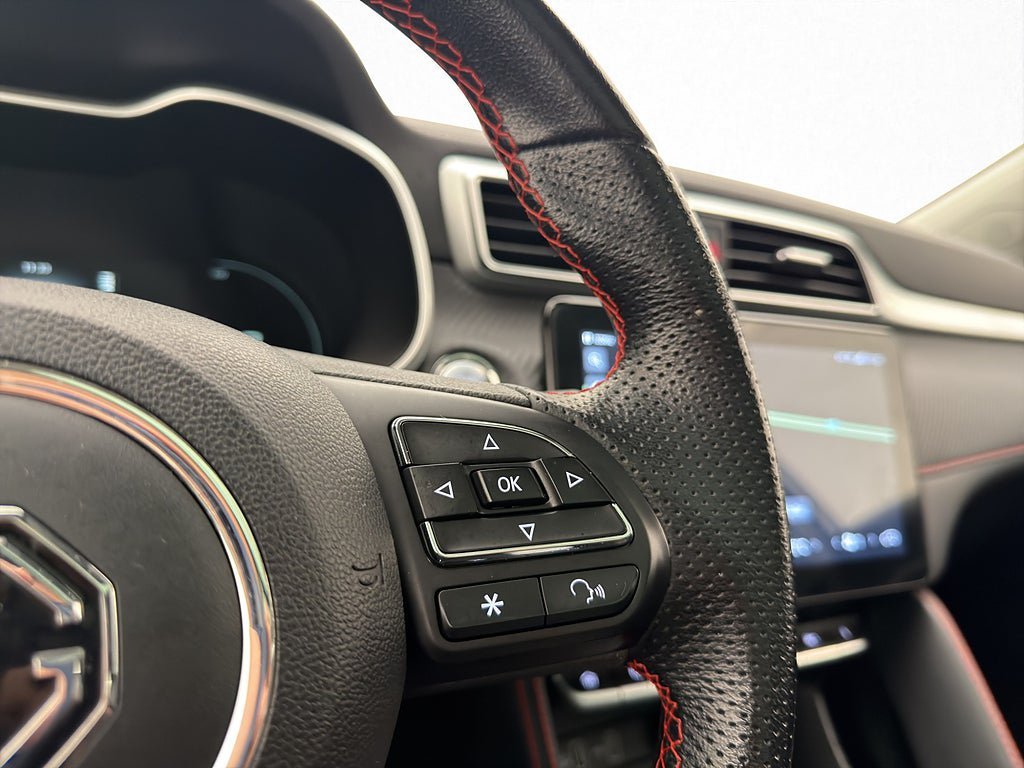 Vehicle Image 24