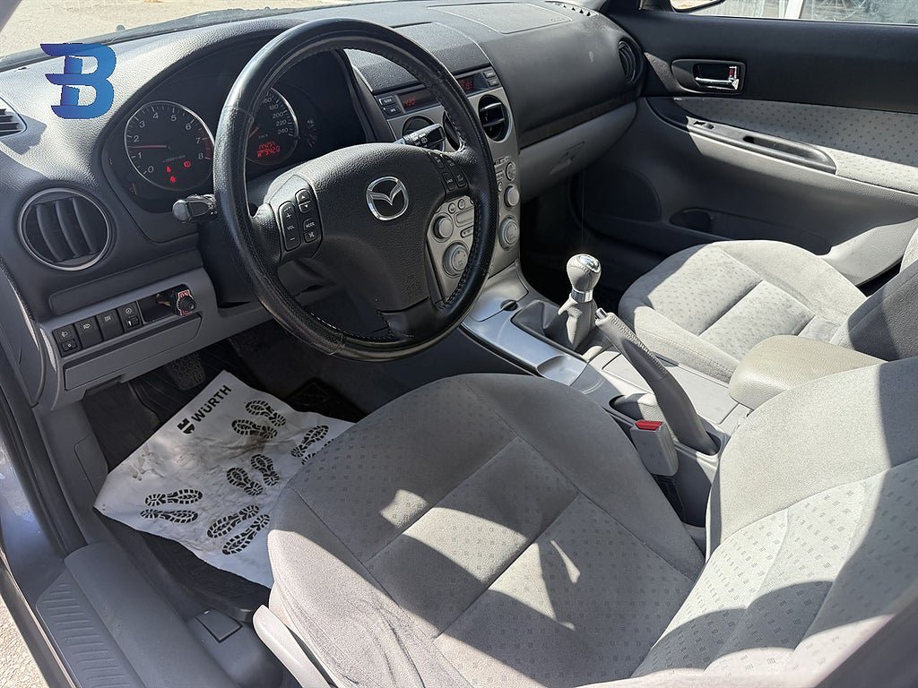 Vehicle Image 6