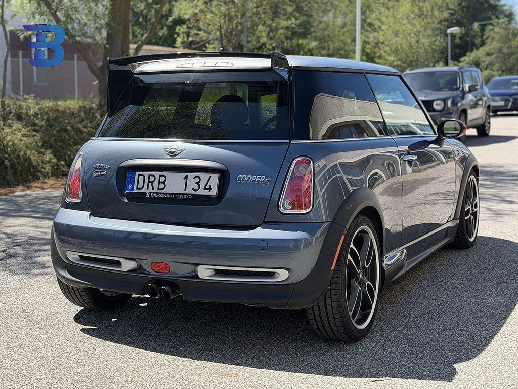Vehicle Image 23