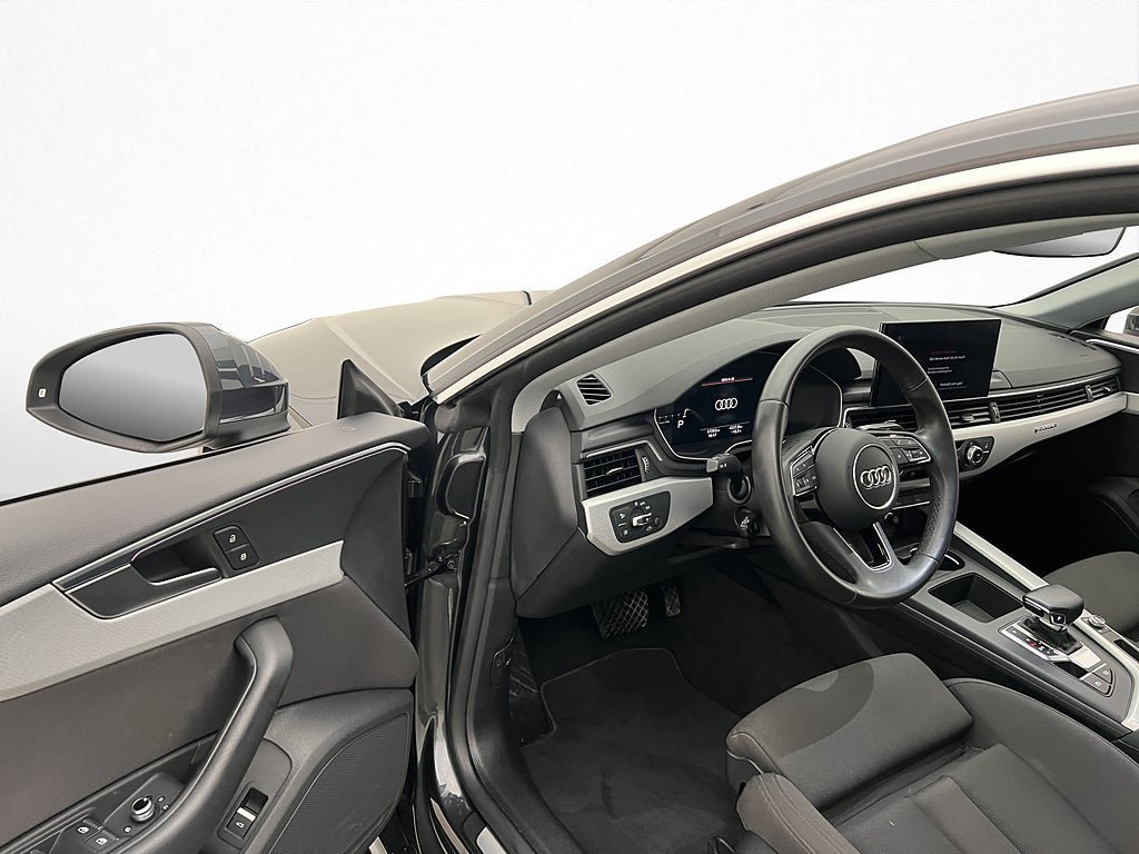 Vehicle Image 11