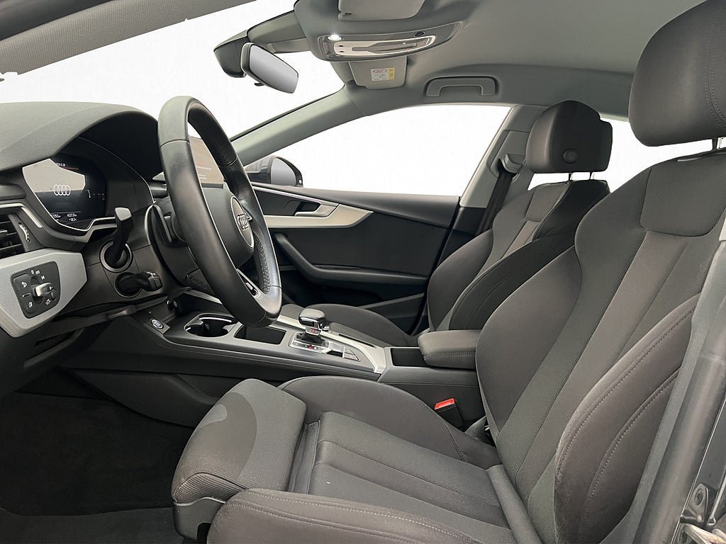 Vehicle Image 12