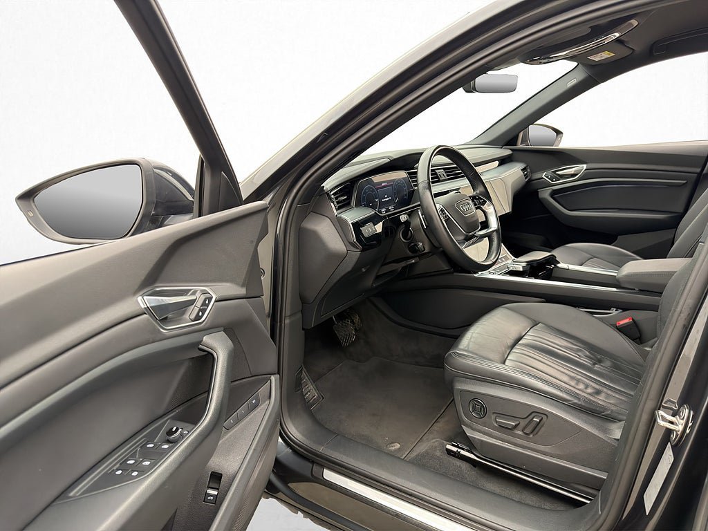 Vehicle Image 23