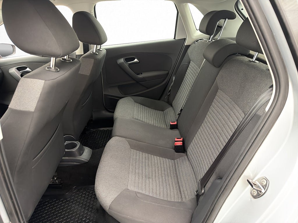 Vehicle Image 19