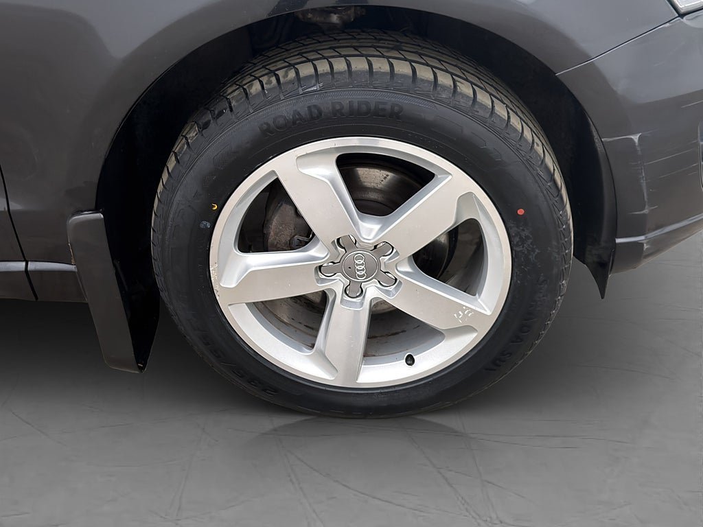 Vehicle Image 27