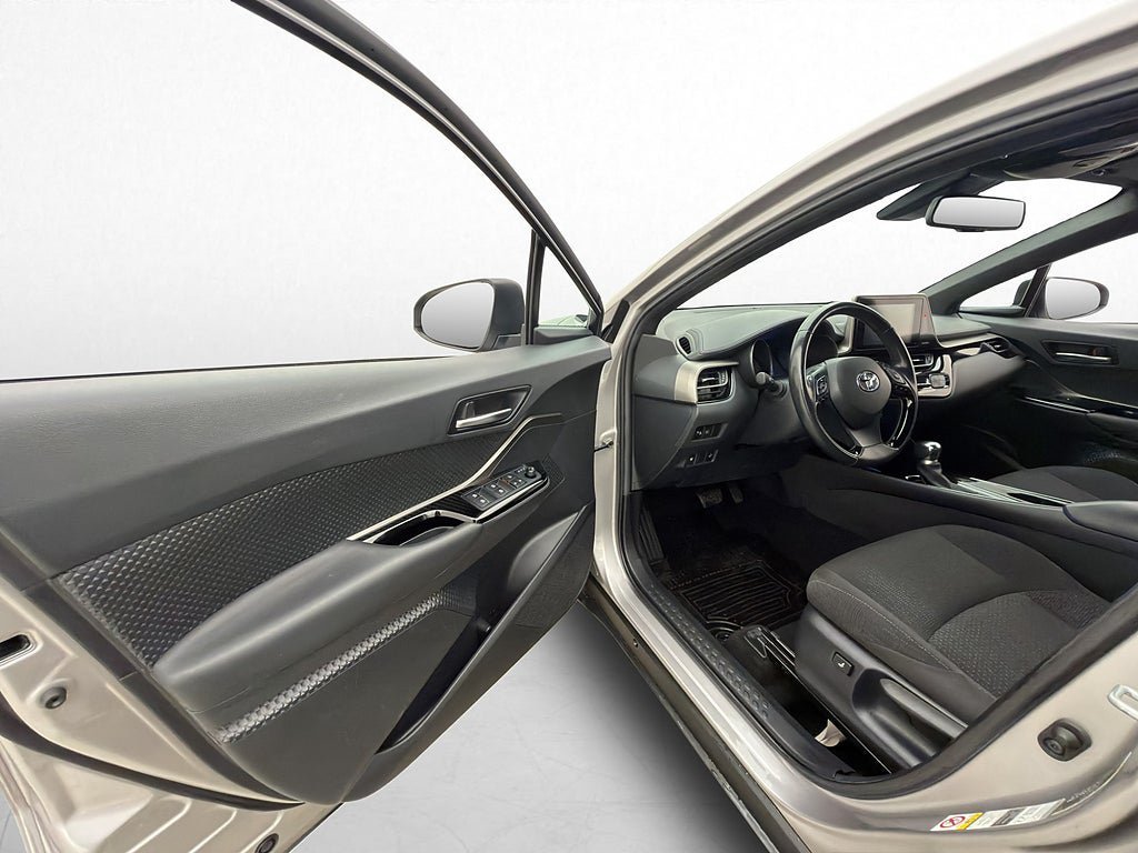Vehicle Image 10