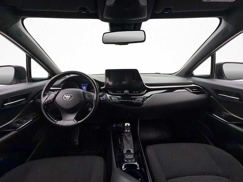 Vehicle Image 11