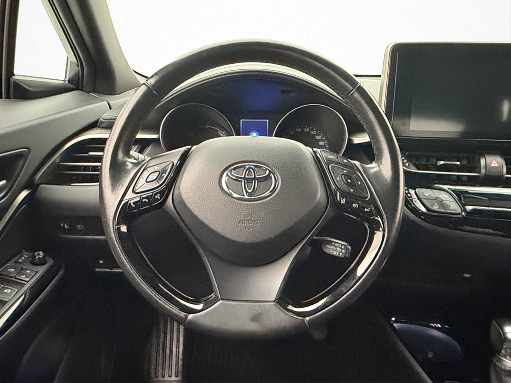 Vehicle Image 12