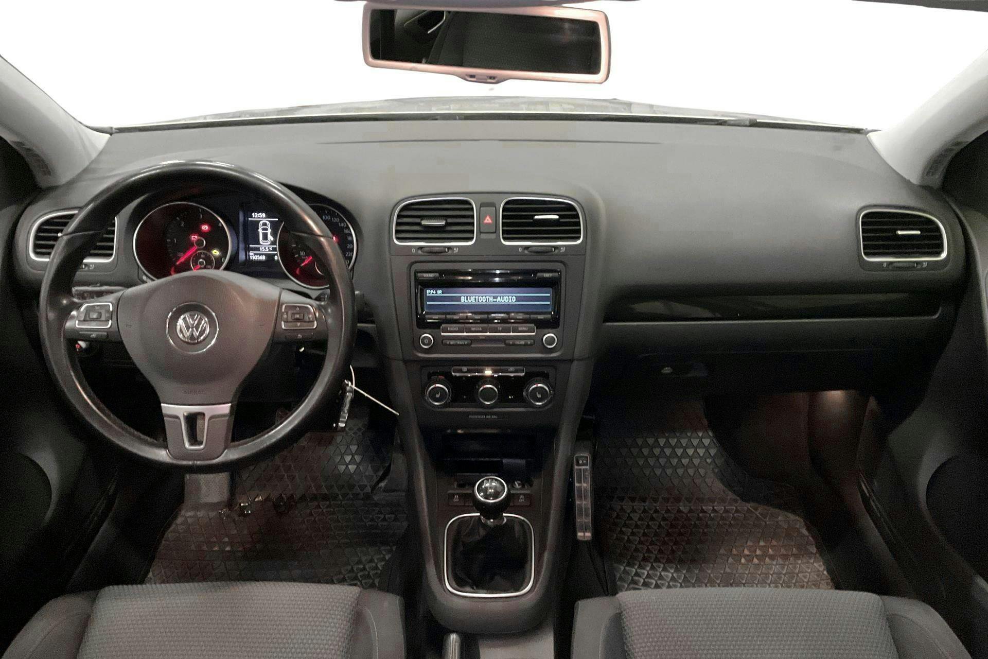 Vehicle Image 6