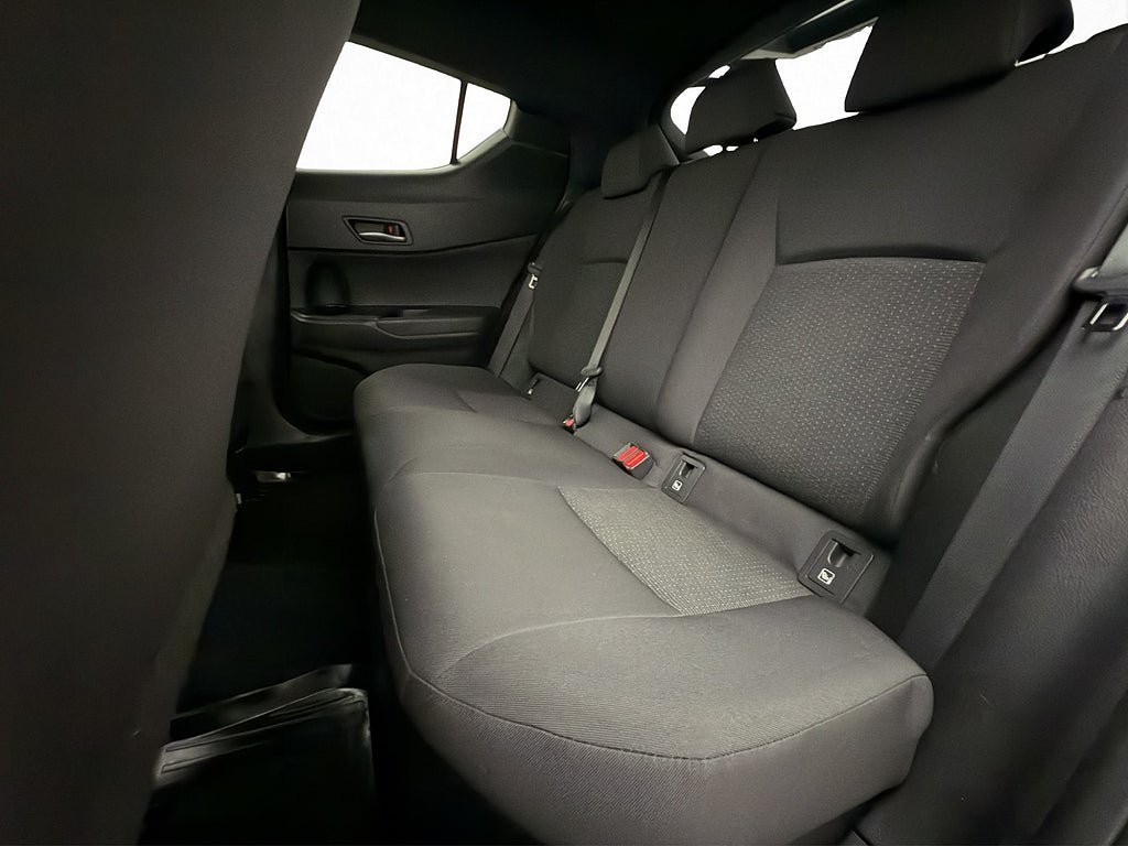 Vehicle Image 26