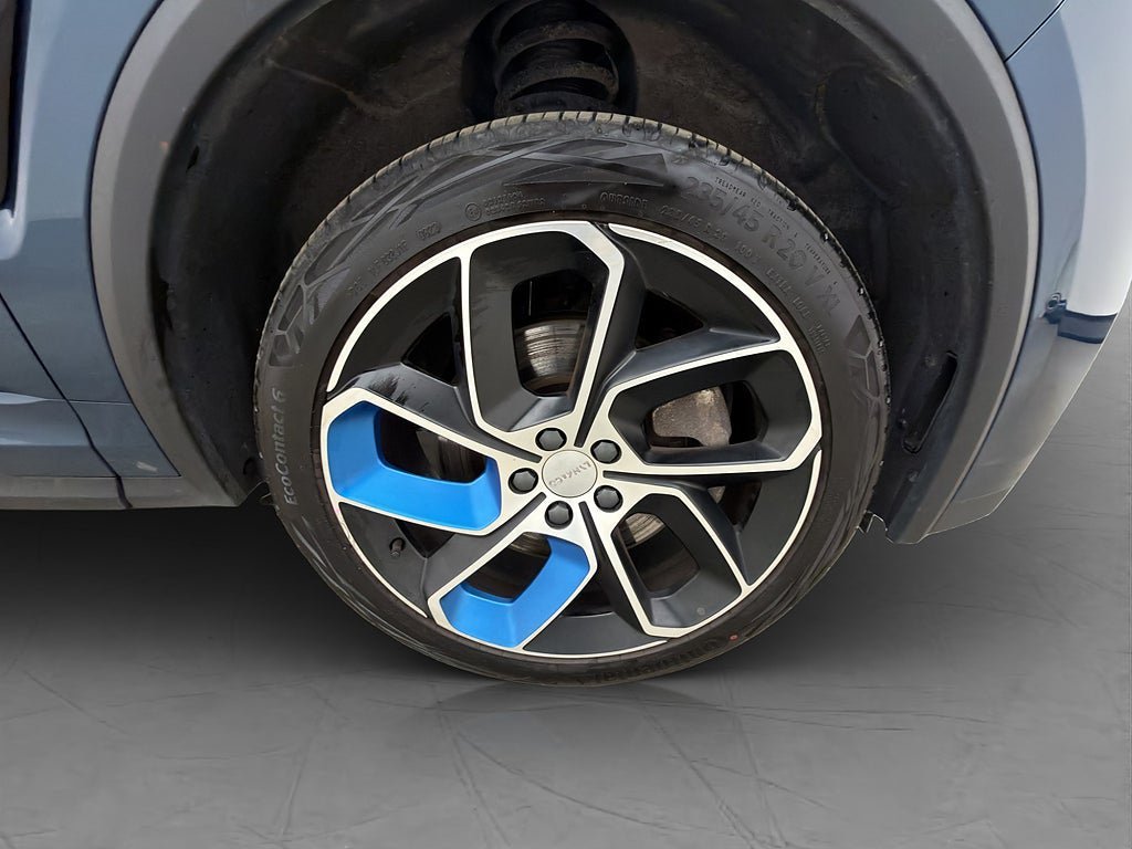 Vehicle Image 35