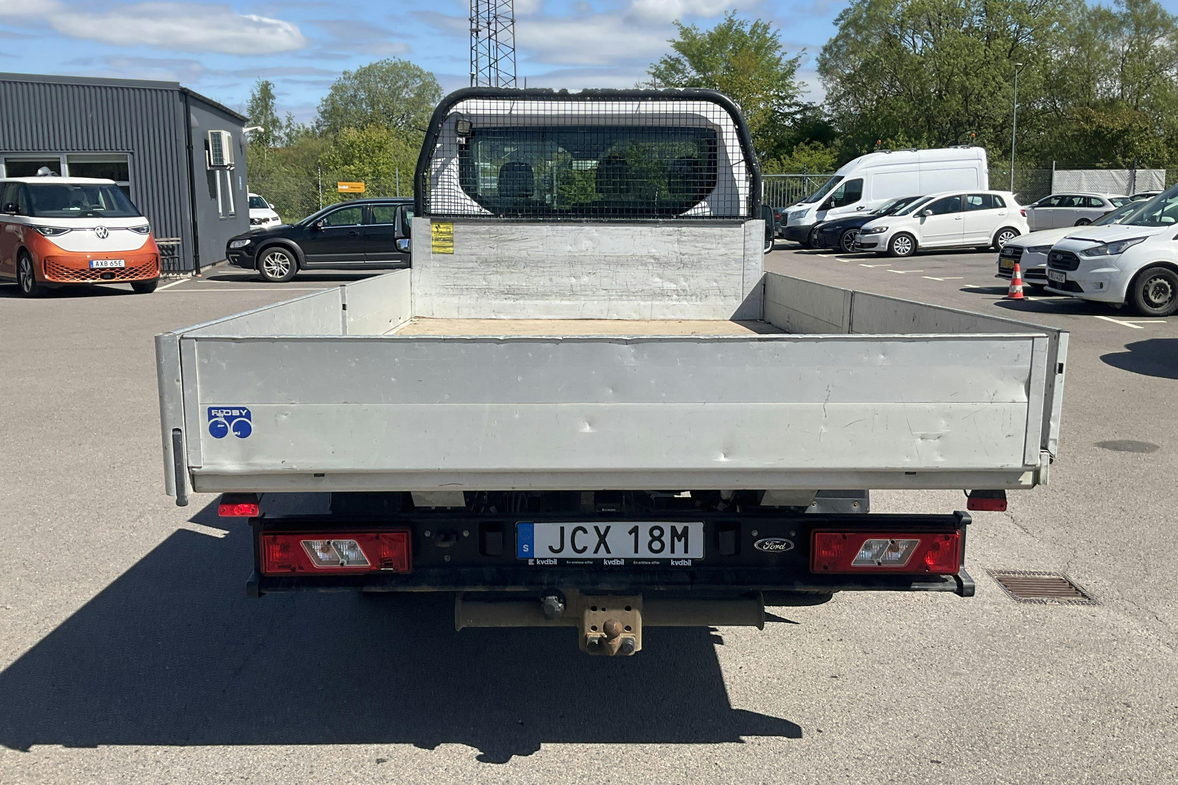 Vehicle Image 5