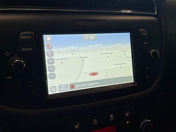Vehicle Image 13