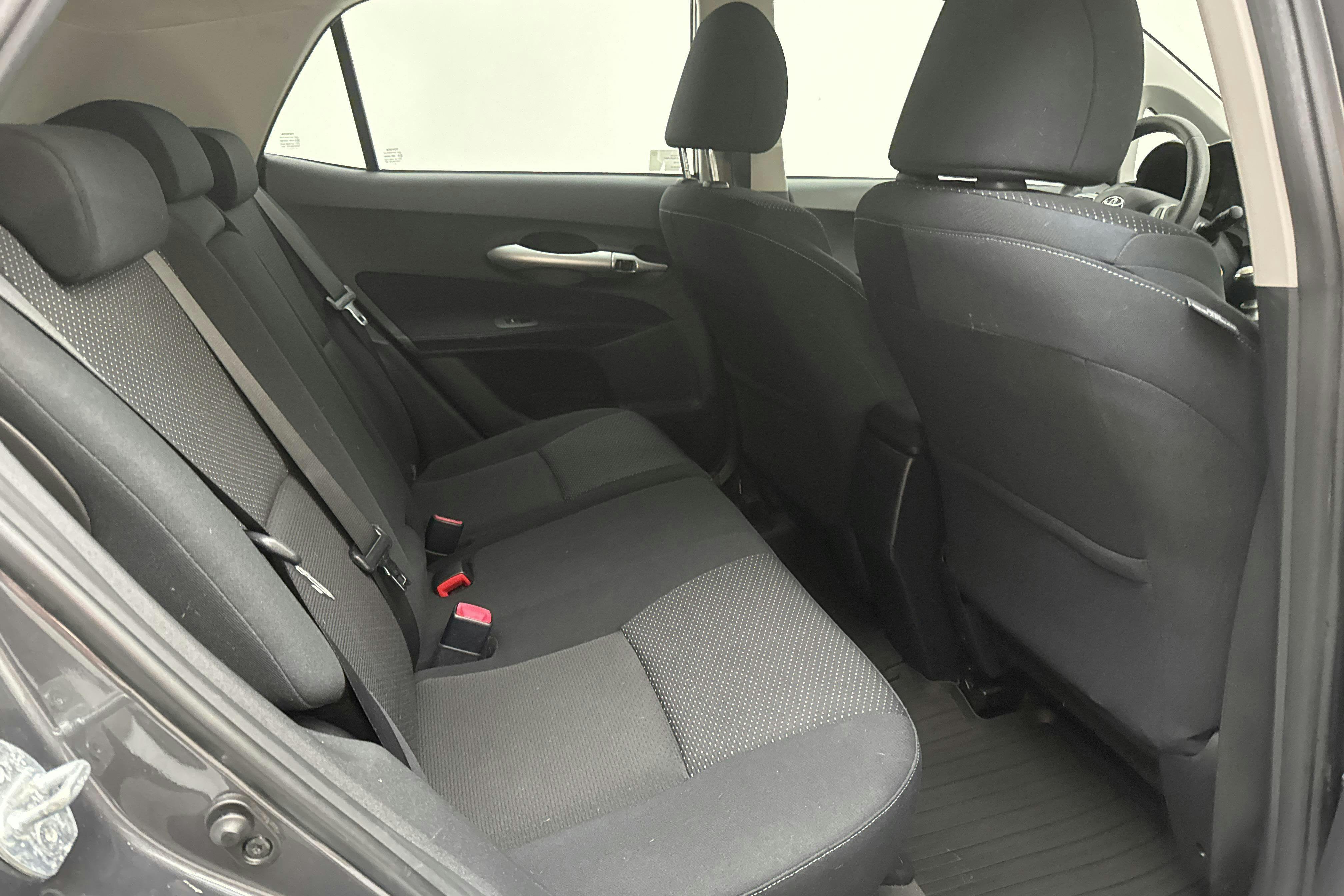 Vehicle Image 8