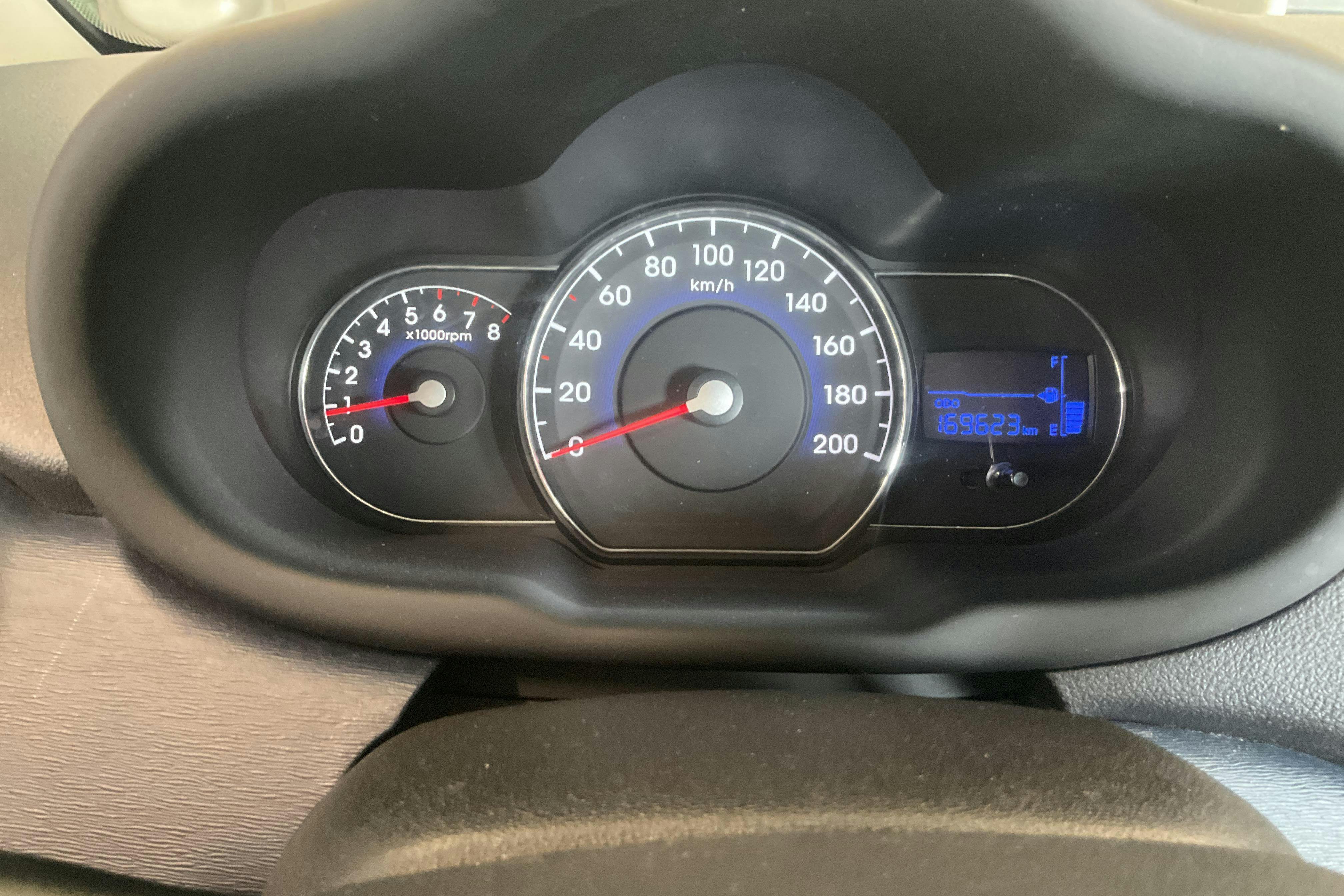 Vehicle Image 10