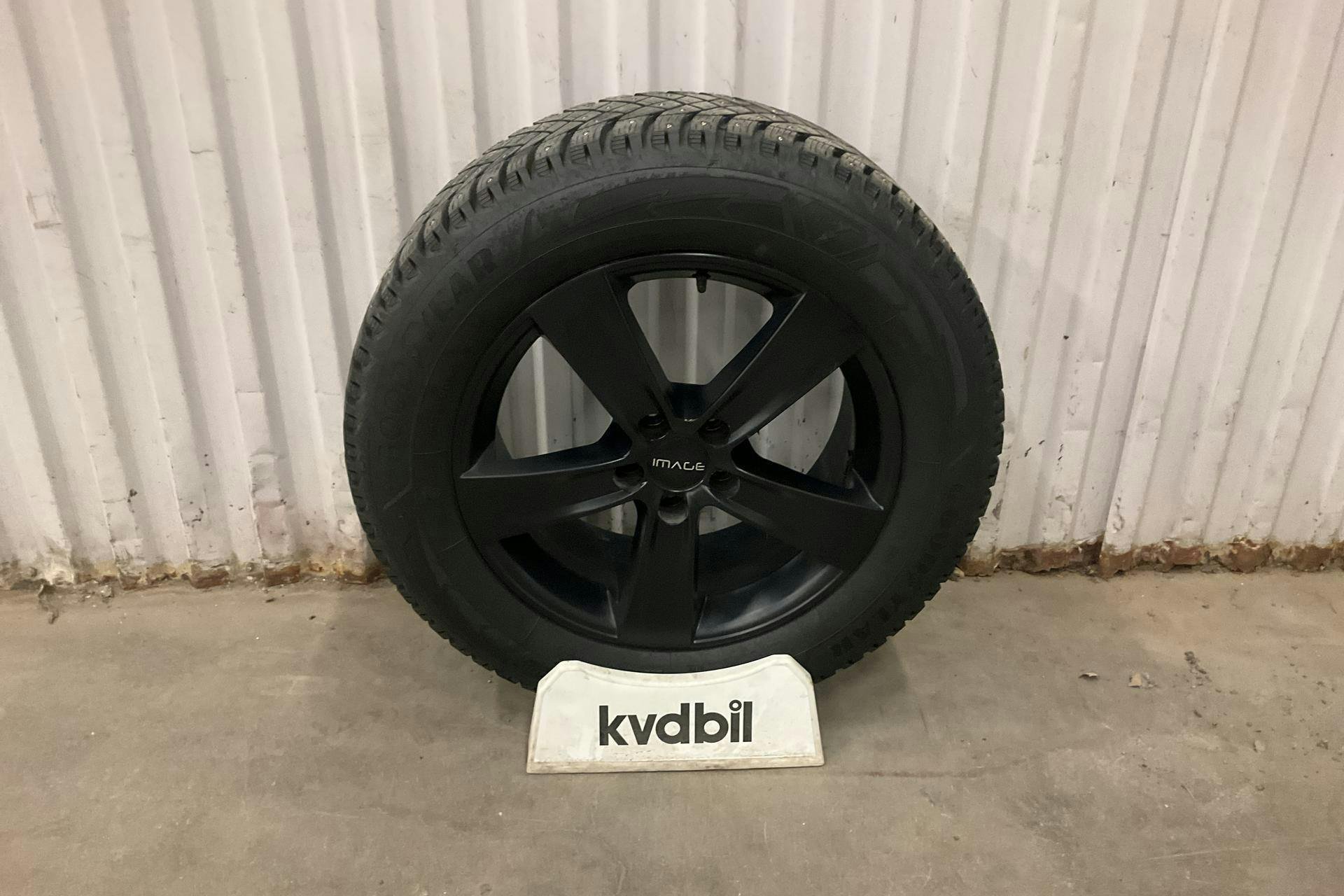 Vehicle Image 18