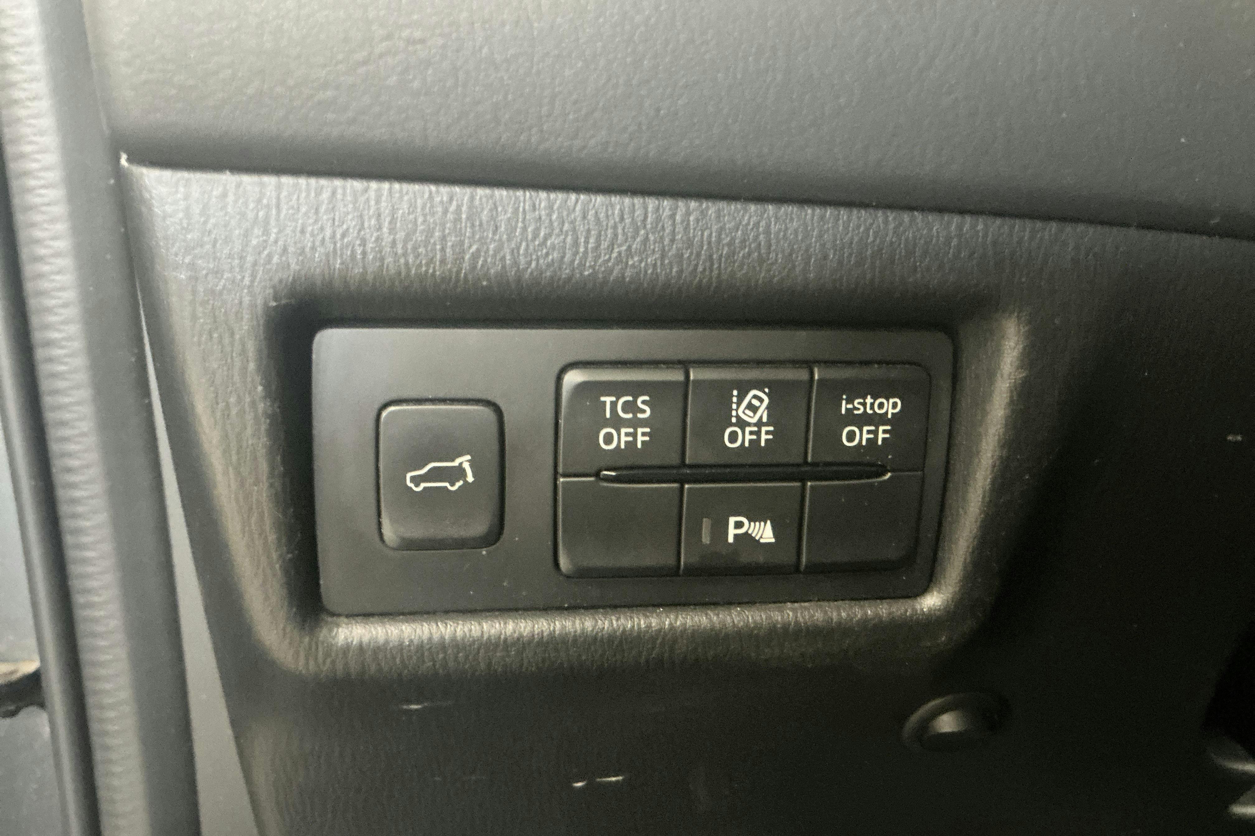 Vehicle Image 15