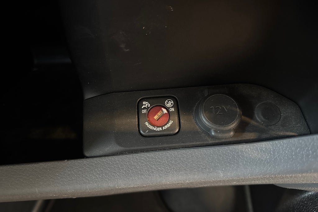 Vehicle Image 19