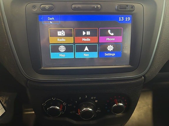 Vehicle Image 17