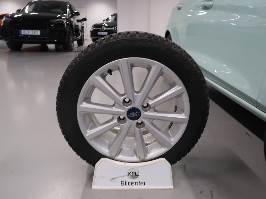Vehicle Image 13