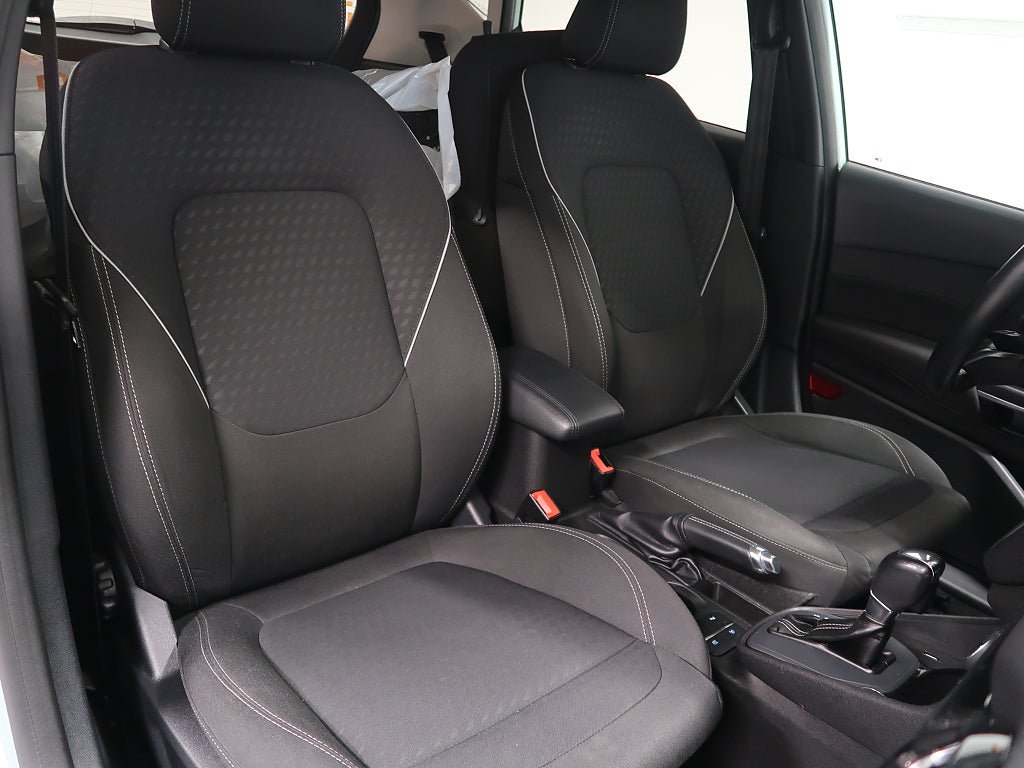 Vehicle Image 19